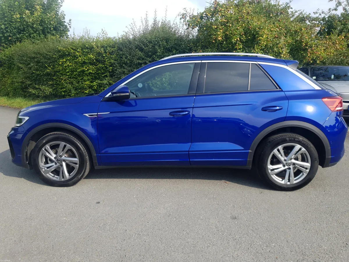 Volkswagen T-Roc 2023 - Image 2
