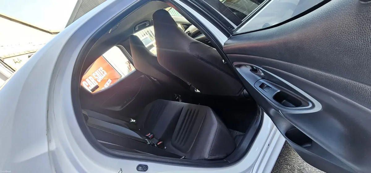 Toyota Yaris Automatic AA Approved - Image 6