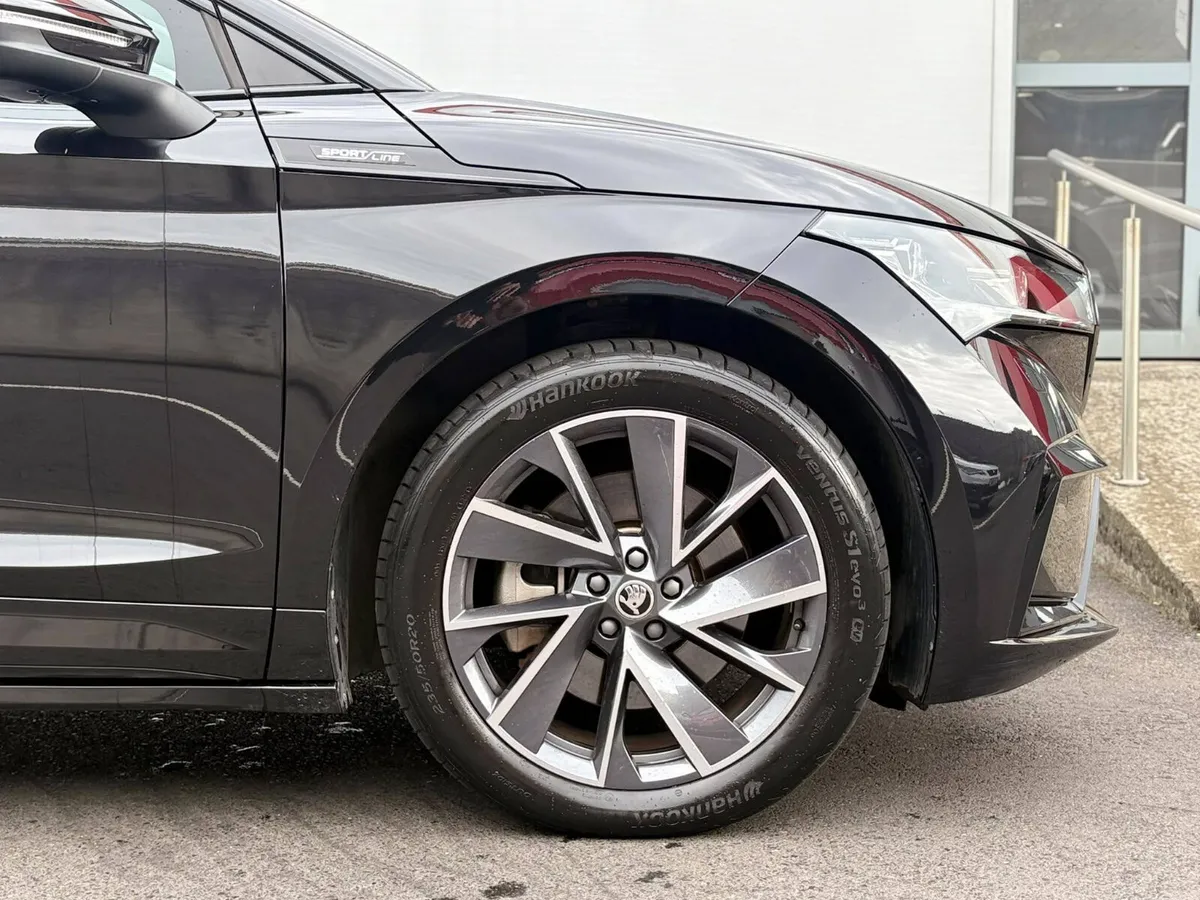 2025 Skoda Enyaq 85X Sportline, Carplay, 20" Alloy - Image 5