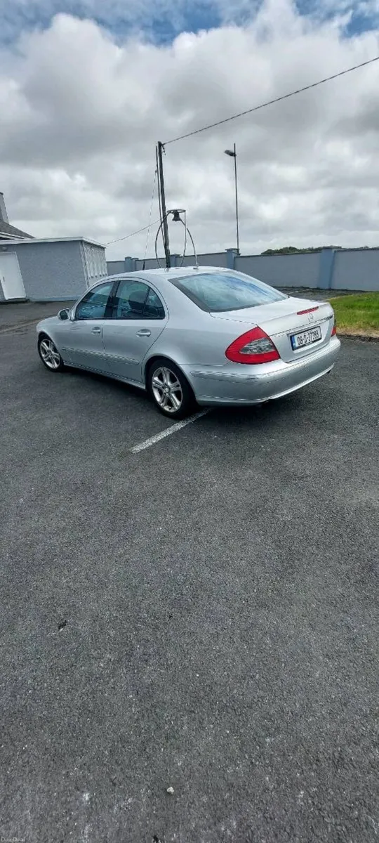 Mercedes Eclass avant-garde 280 2008 - Image 6
