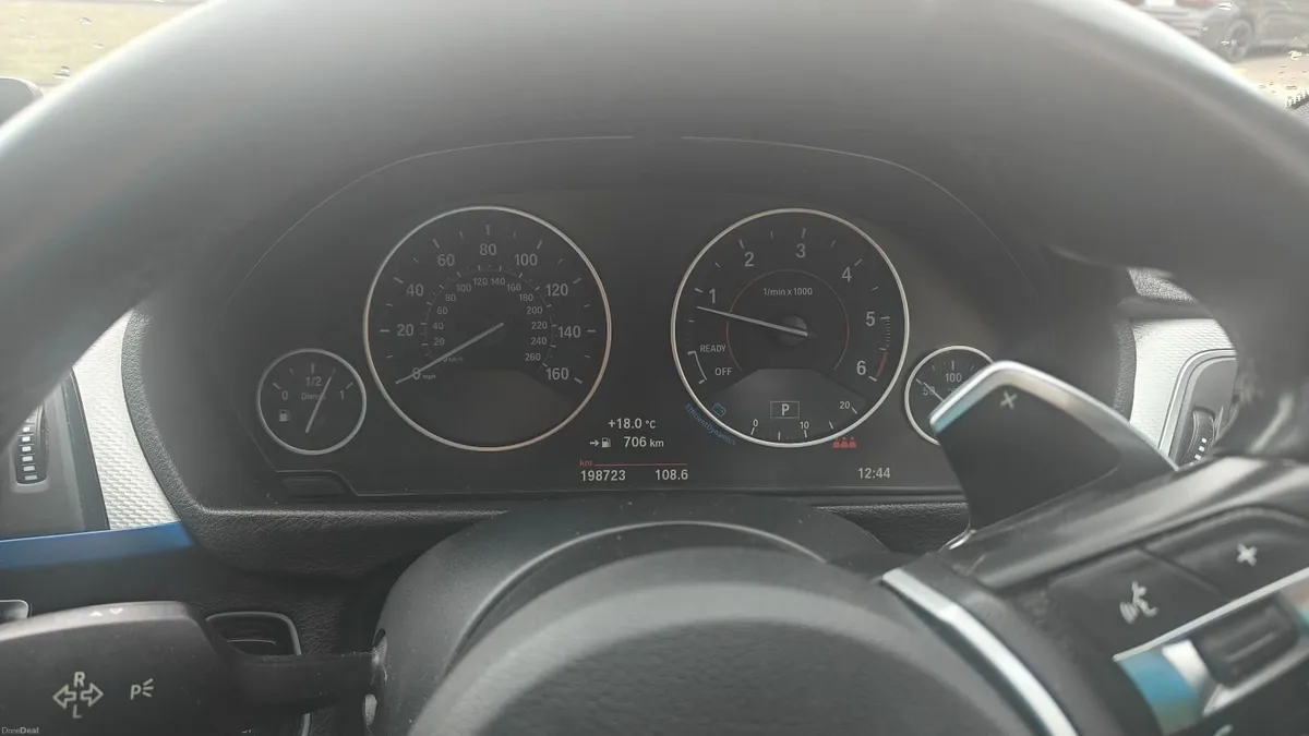 BMW 3-Series 2017 - Image 3