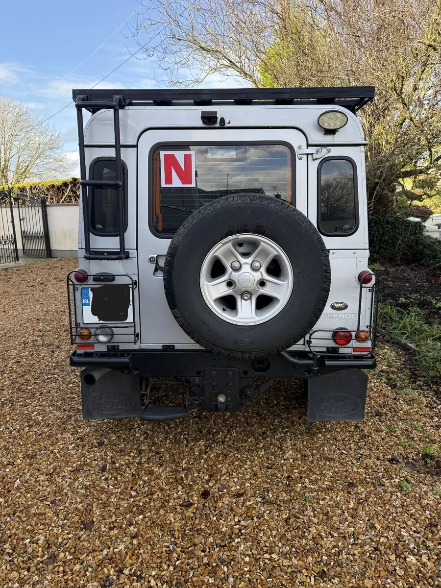 Land Rover Defender 2007 - Image 3