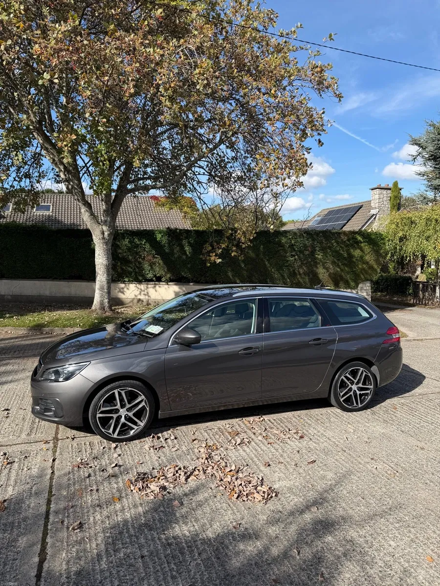 2017 Peugeot 308 sw Allure Estate Nct and Tax - Image 4