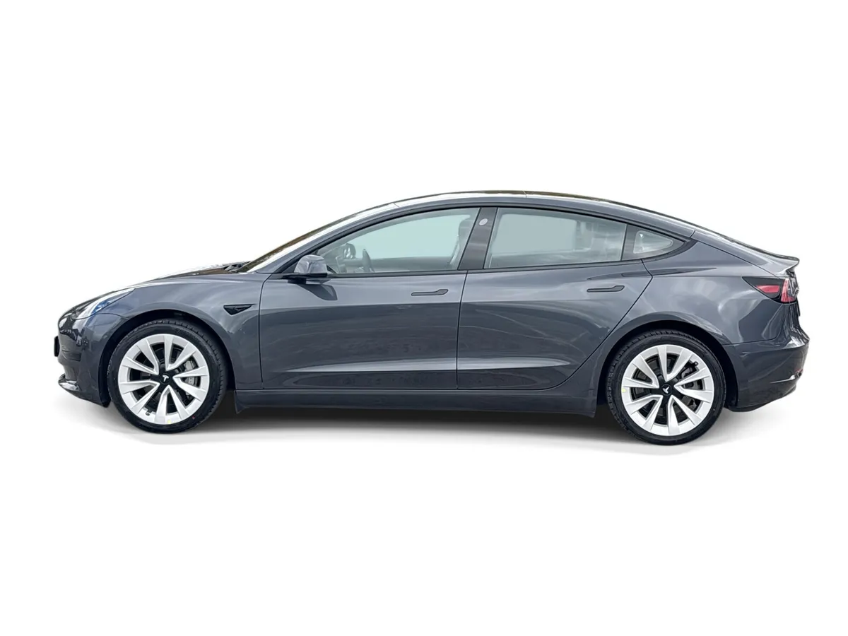 Tesla Model 3 2023 - Image 6