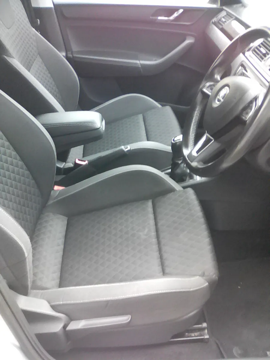 Skoda Rapid 2017 - Image 6
