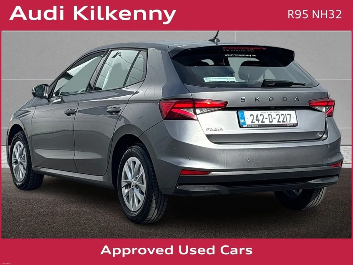 Skoda Fabia SELECTION 1.0 80 BHP 5DR *1 OWNER - PR - Image 5