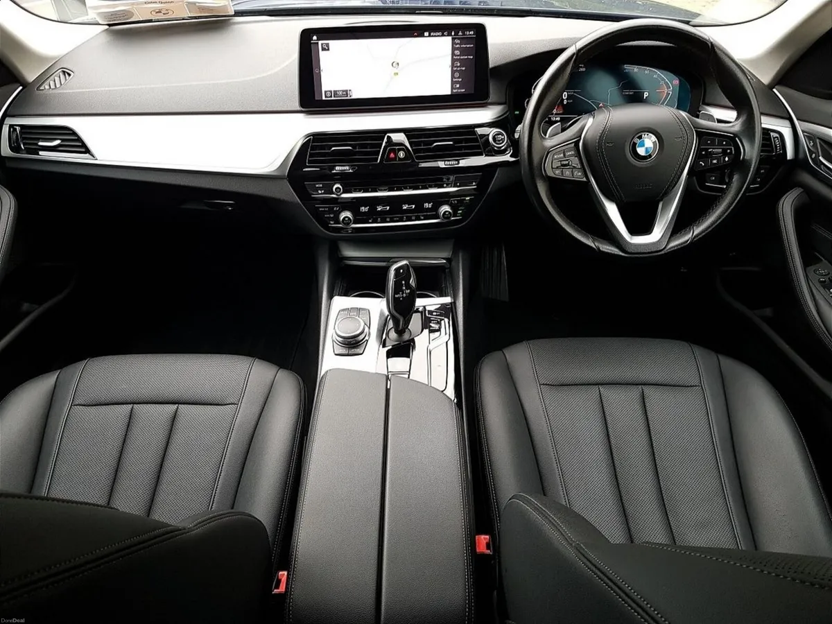 BMW 5-Series 520d SE - Image 4