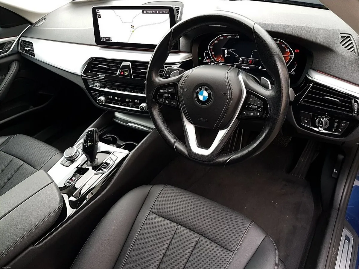 BMW 5-Series 520d SE - Image 6
