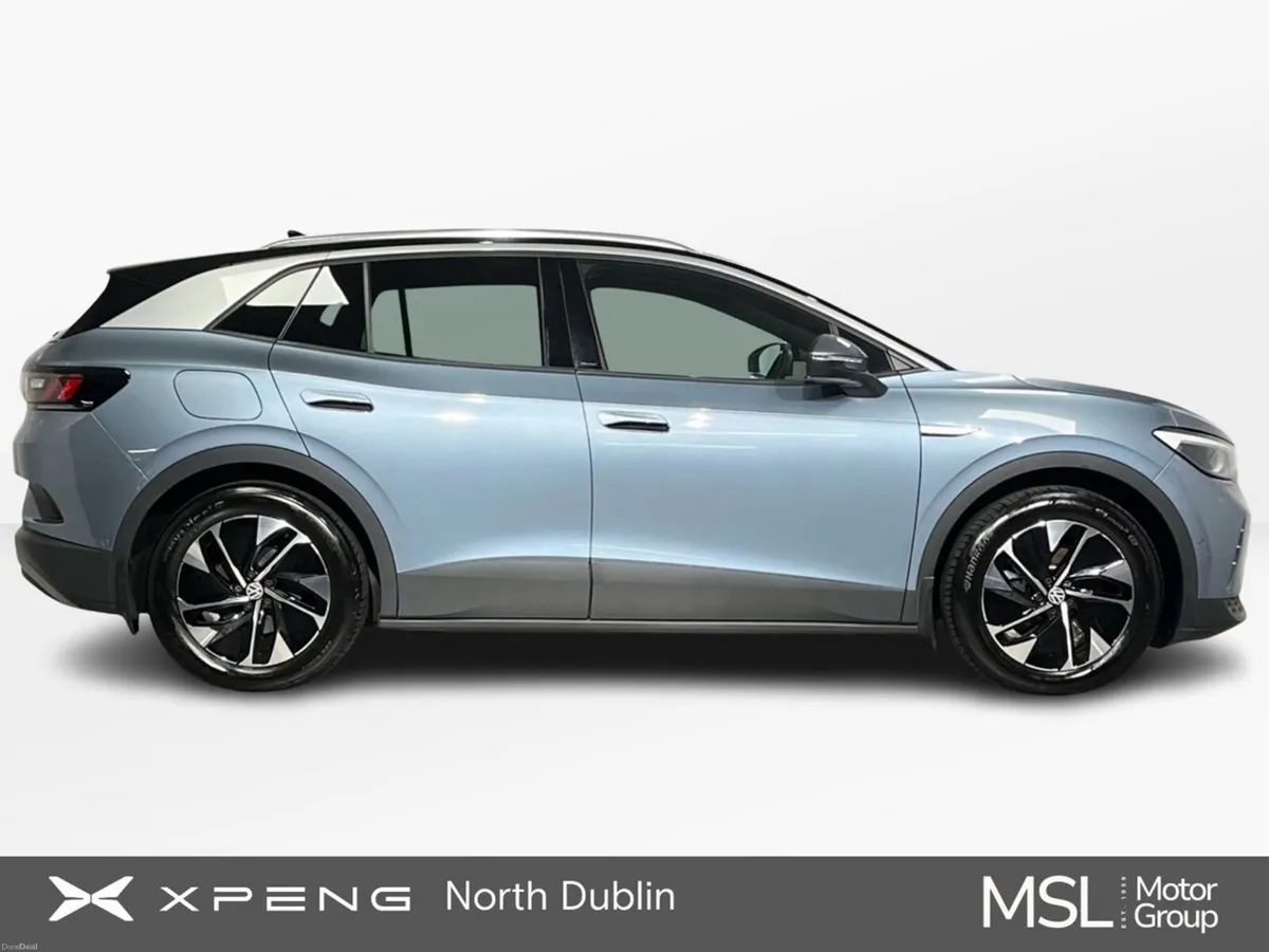 Volkswagen ID.4 Life DX 77kWh 174BHP - Reversing C - Image 5