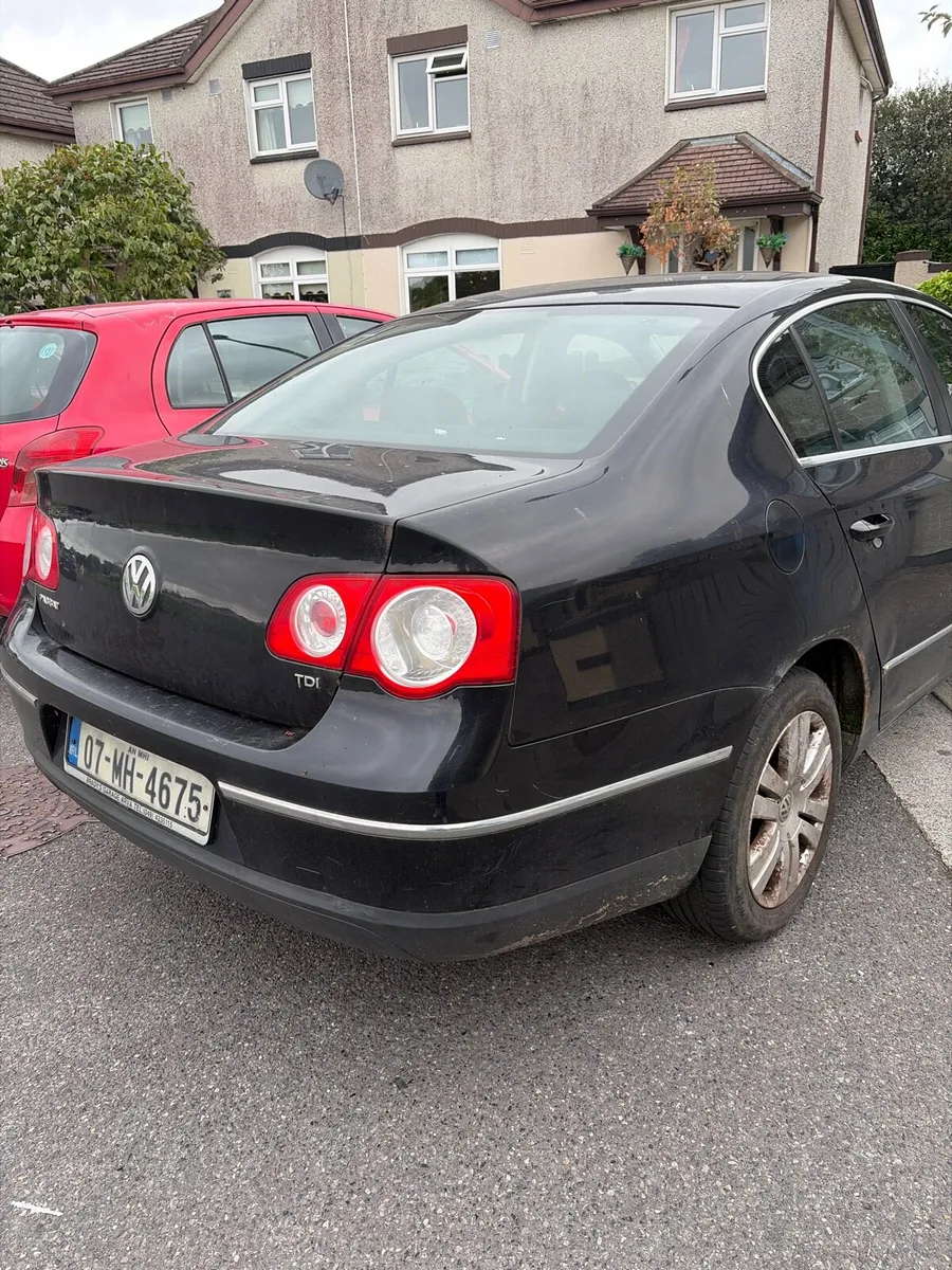07 Volkswagen Passat - Image 2
