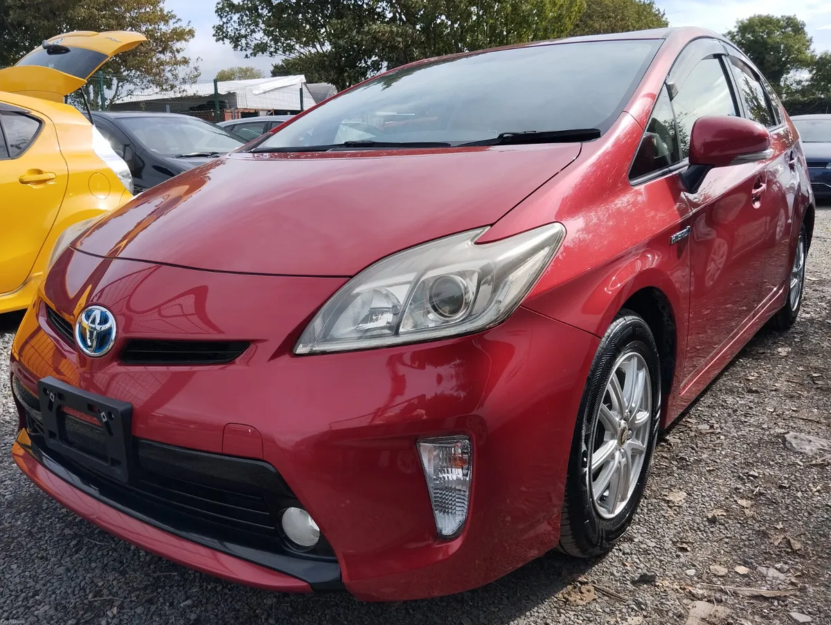 2012 Toyota Prius hybrid - Image 2