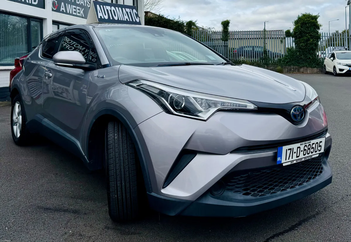 Toyota C-HR 2017 - Image 3