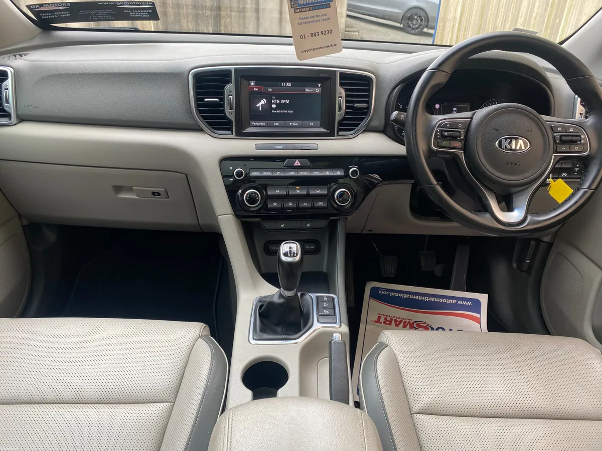 Kia Sportage 2017//PAN ROOF//LEATHER//NAV// - Image 6