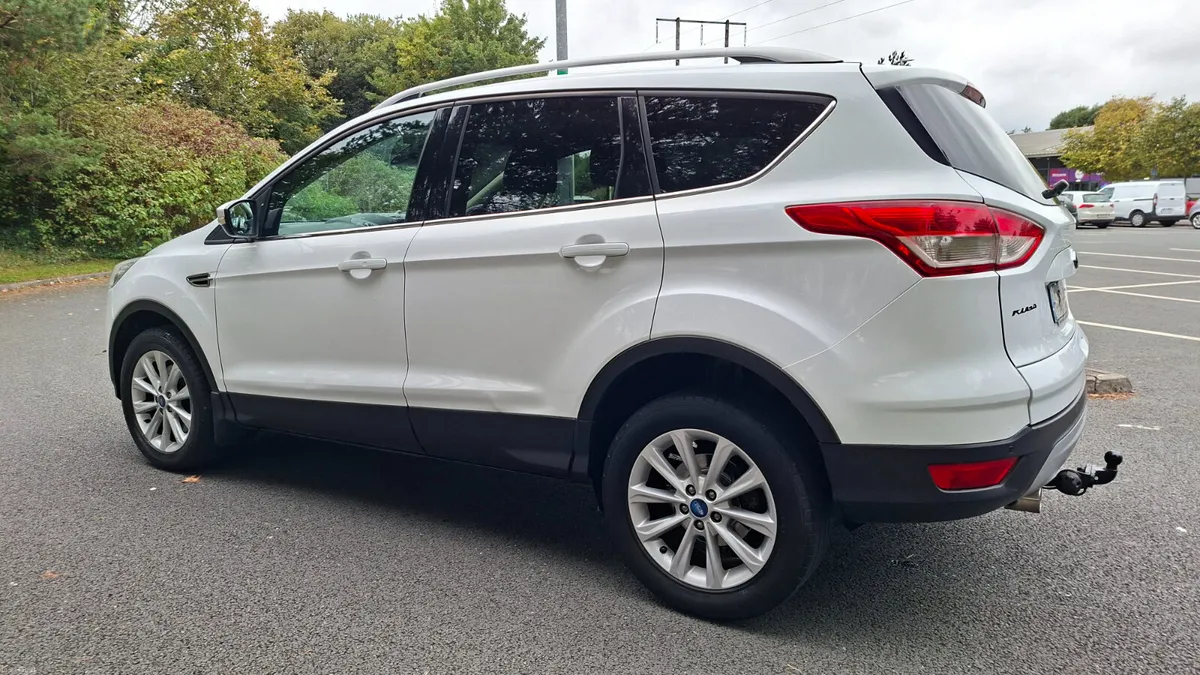 Ford Kuga 2.0 TDCI TITANIUM NEW NCT - Image 6