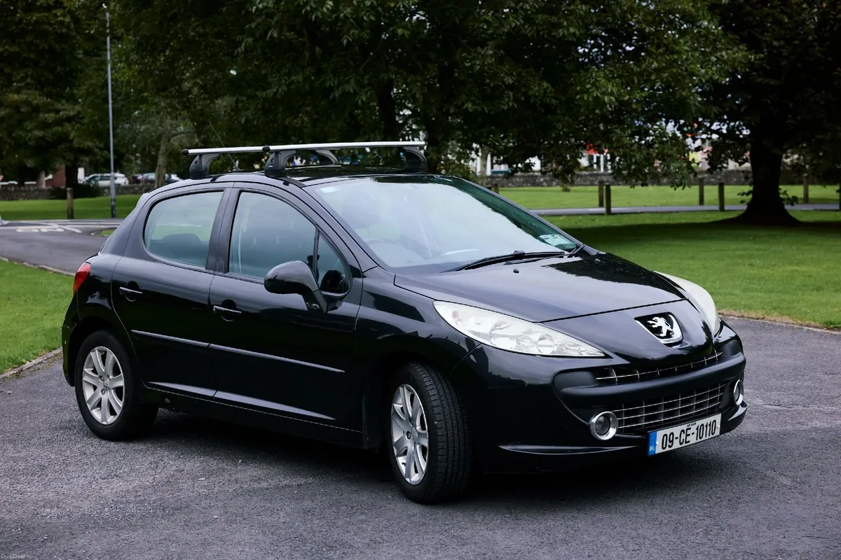 Peugeot 207 2009 - Image 1