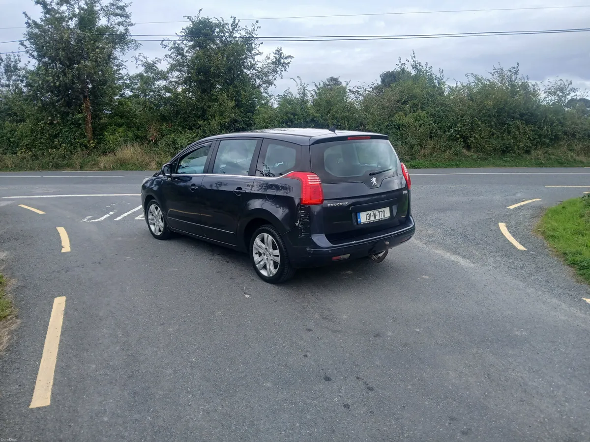 2013 Peugeot 5008 1.6hdi (7 Seater) - Image 4