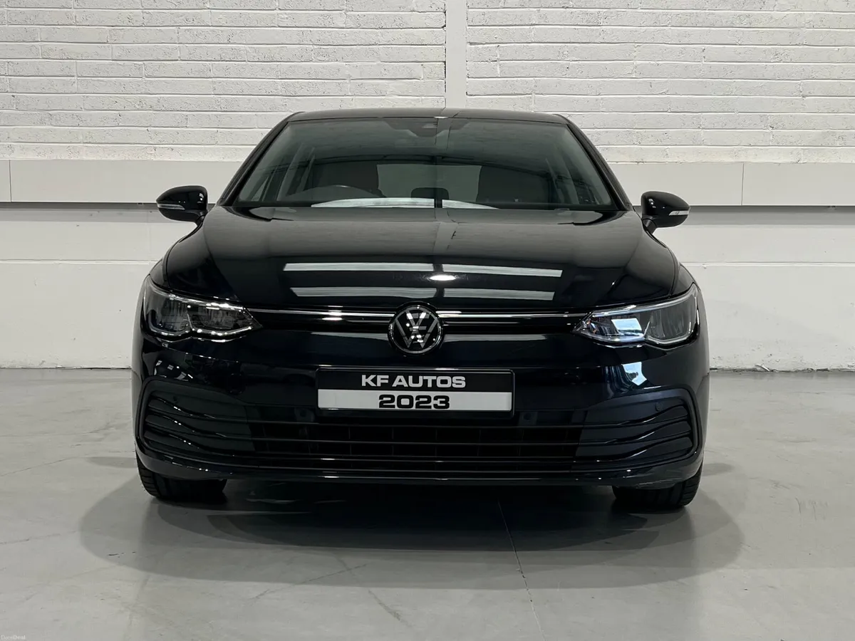 Volkswagen Golf Life 2.0TDI 115bhp 5dr Auto - Image 2