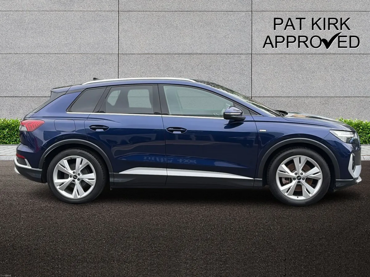 Audi Q4 150kW 40 82kWh S Line 5dr Auto - Image 3