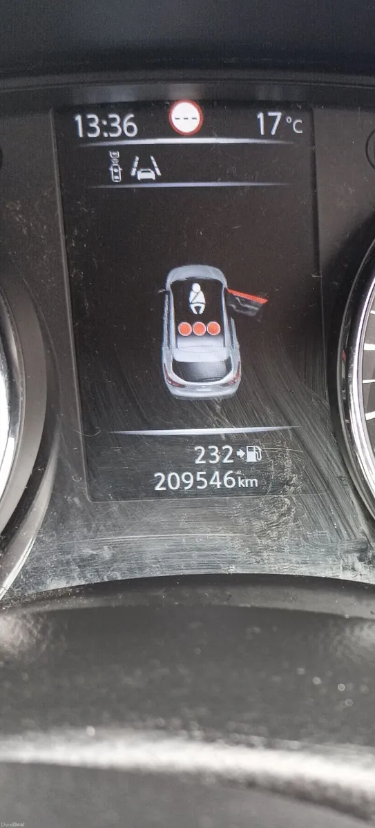 Nissan Qashqai 2015 - Image 2