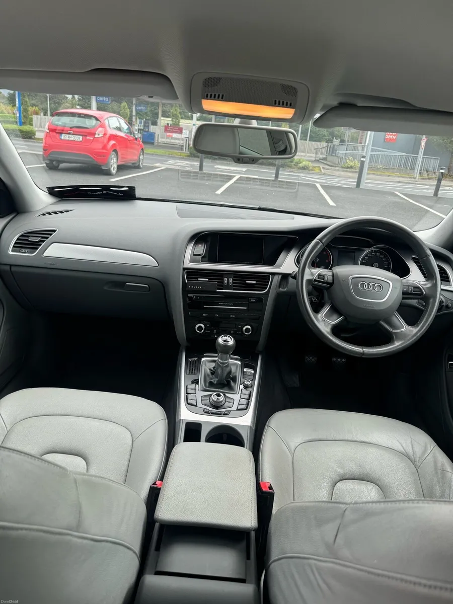 131 Audi a4 - Image 5