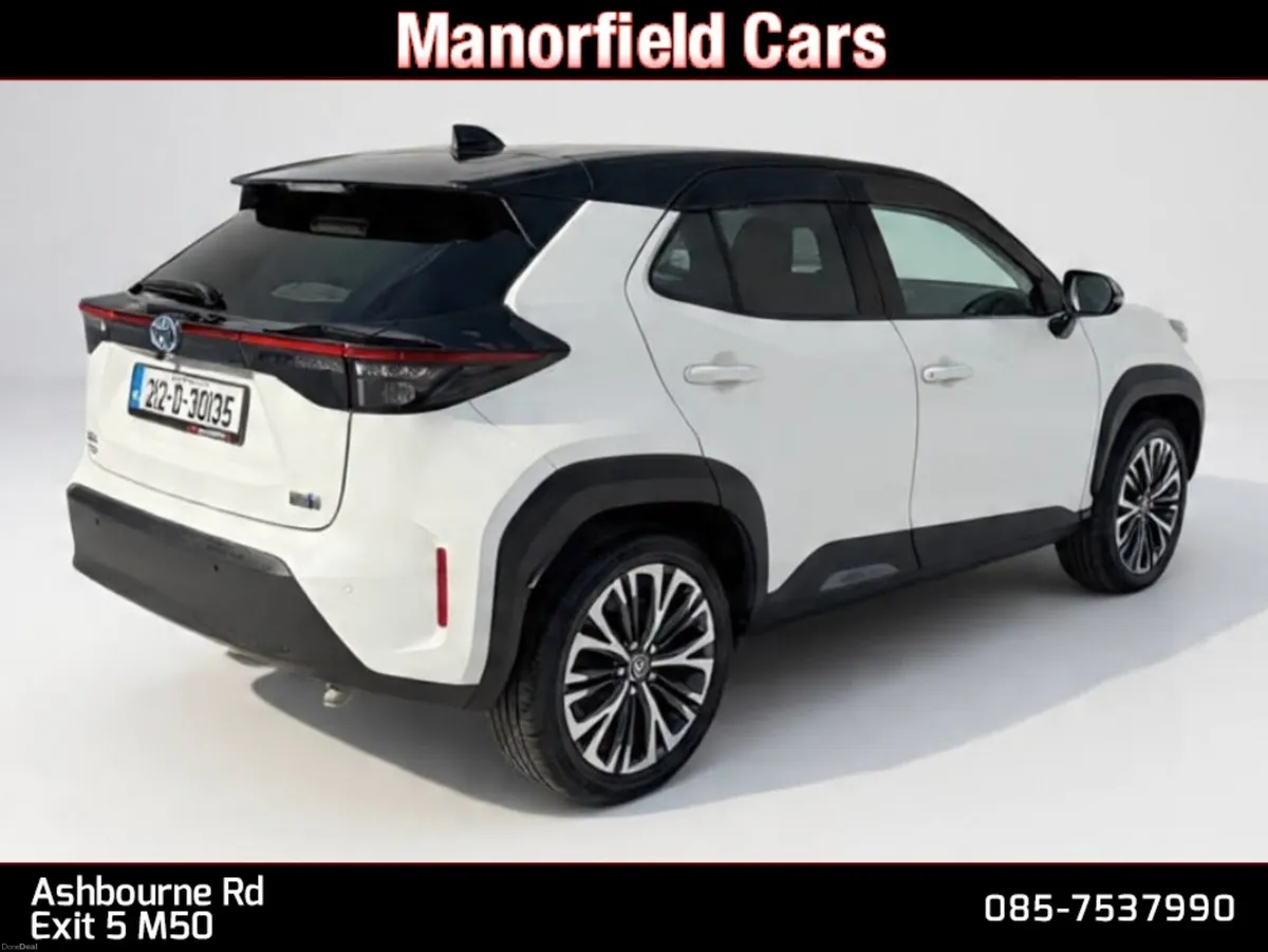 2021 212 Toyota Yaris Cross Hybrid Auto SUV - Image 4