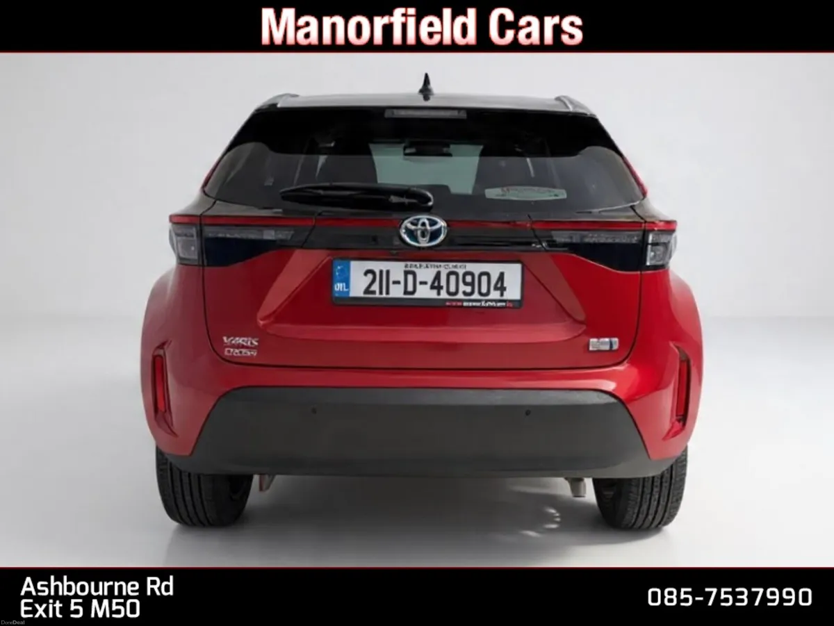 2021 211 Toyota Yaris Cross Luxry Hybrid Auto SUV - Image 5
