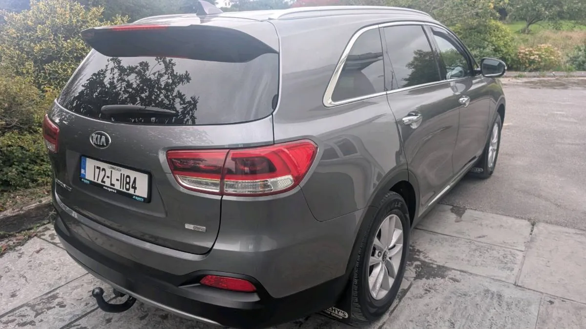 Kia Sorento NCT 08/27 7 Seats - Image 4