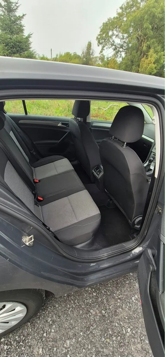 Volkswagen Golf - Image 5