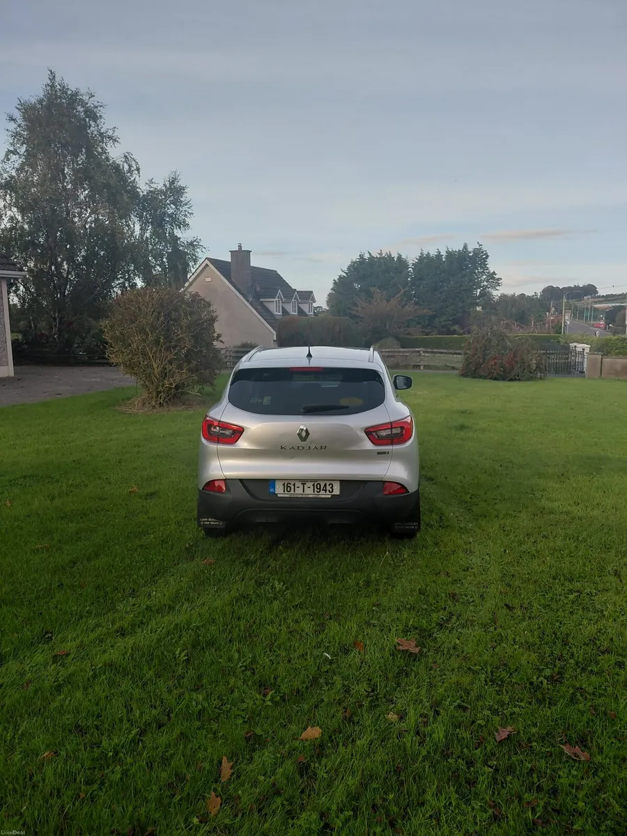 car for sale - Image 2