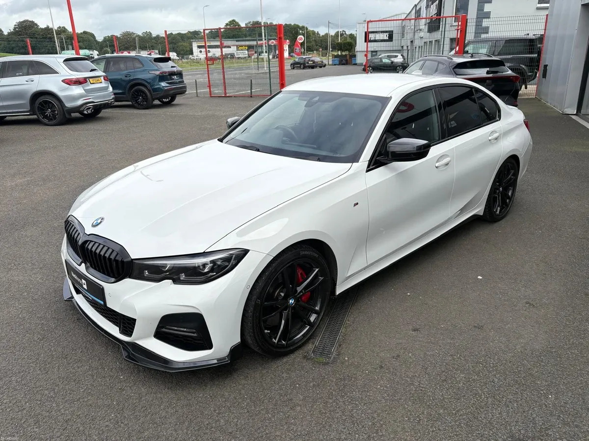 BMW 3 Series 320D Pro Pack Upgraded Alloys - Image 5