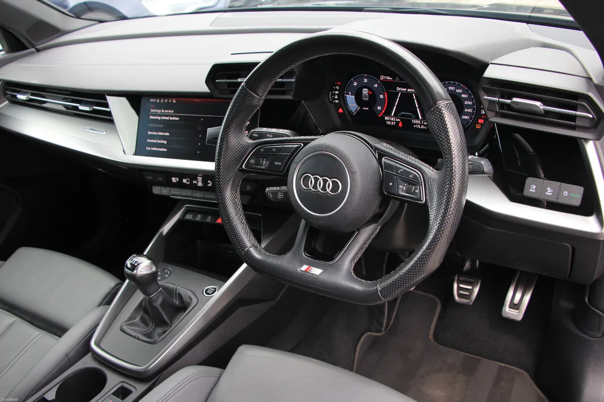 A3 S Line * Leather * Virtual dash * 1 owner car - Image 3