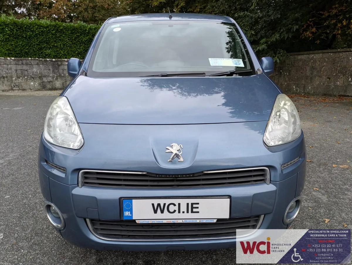 2015 Peugeot Partner Wheelchair Accessible - Image 2