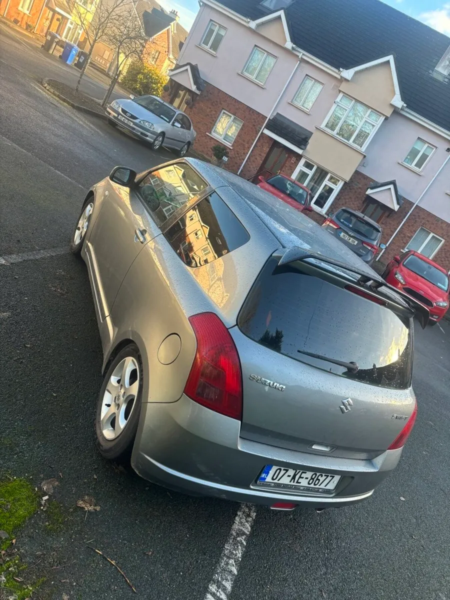 2007 Suzuki Swift - Image 3
