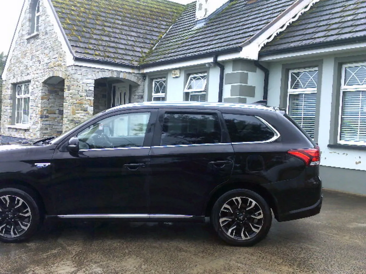 Mitsubishi Outlander 2018 - Image 4