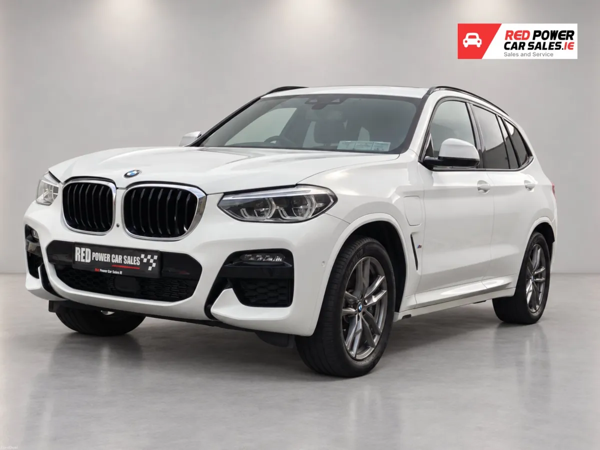 2021 BMW X3 Xdrive 30e PHEV //VERY LOW KM - Image 2