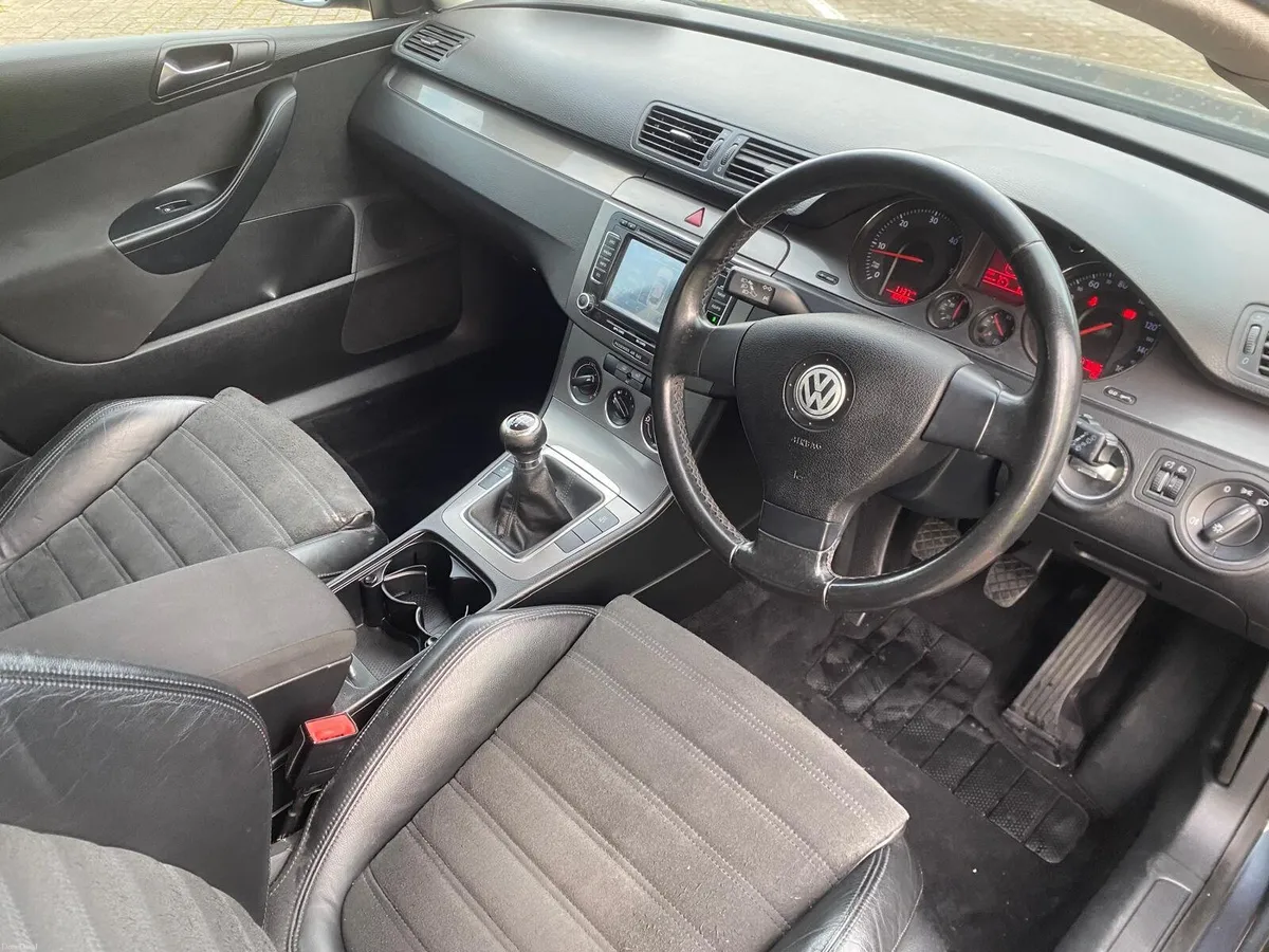 Volkswagen Passat 2.0 Diesel estate - Image 5