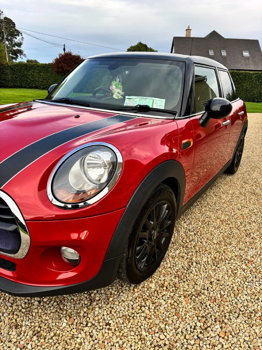 Mini Cooper 2017 - Image 1