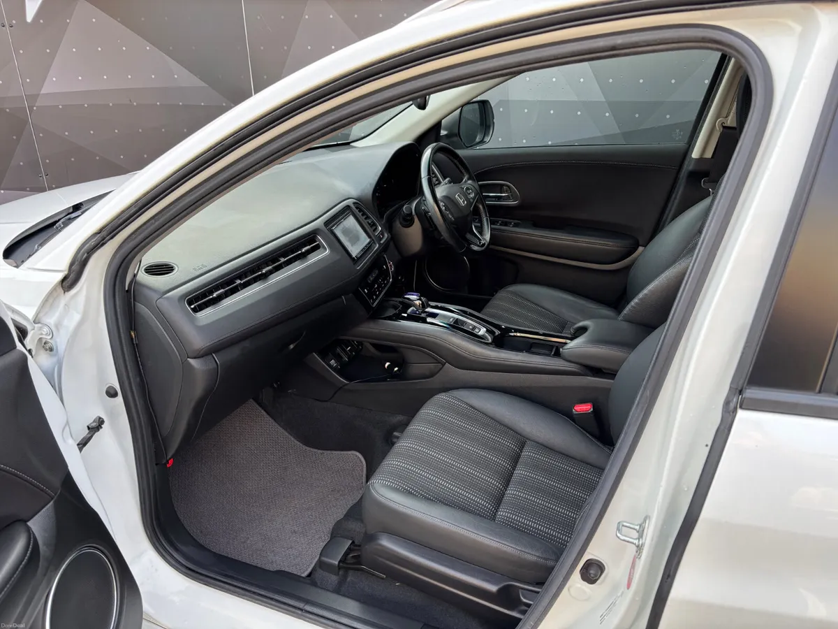 Honda Vezel Self Charging Hybrid 2018 - Image 4
