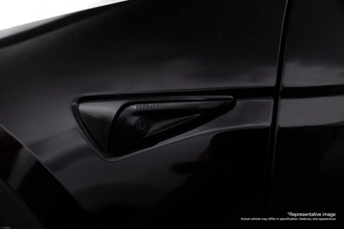 Tesla Model Y 2024 - Image 5