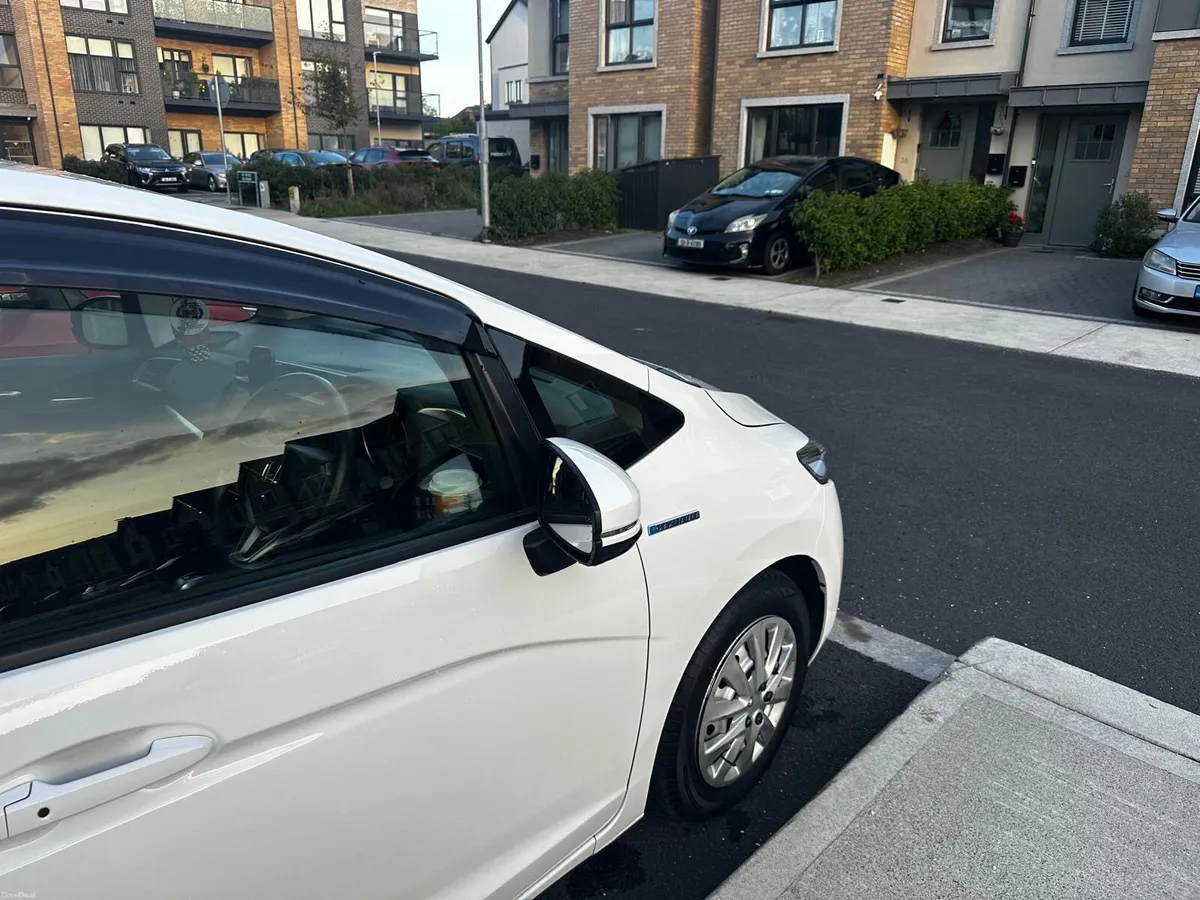 Honda fit 2017 Automatic NCT 04/28 - Image 3