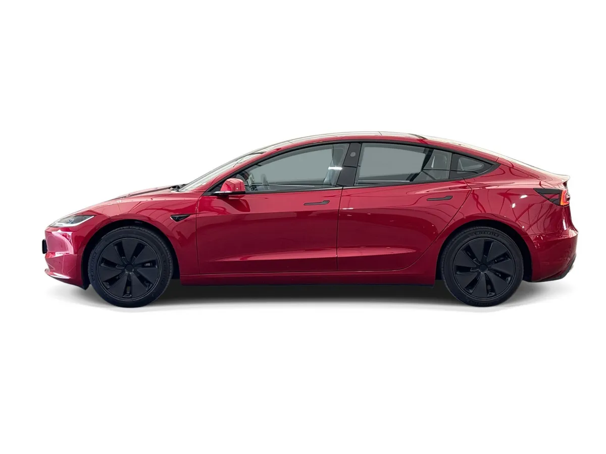 Tesla Model 3 2024 - Image 6