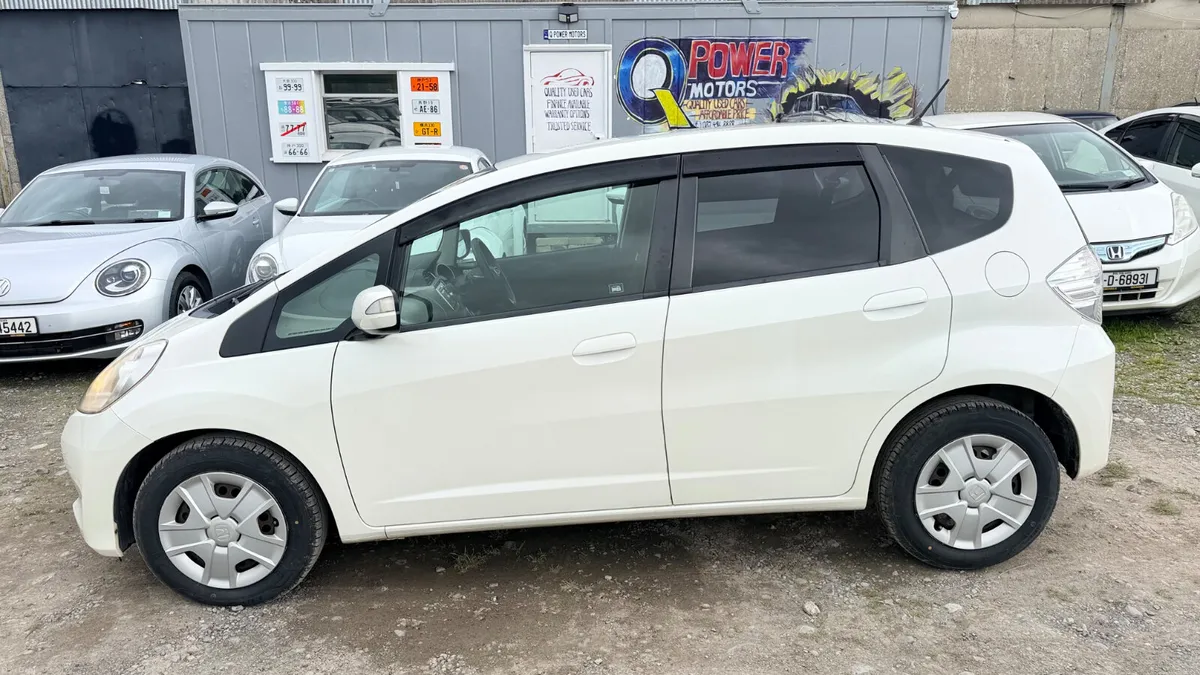 Honda Fit 2012 Automatic - Image 3