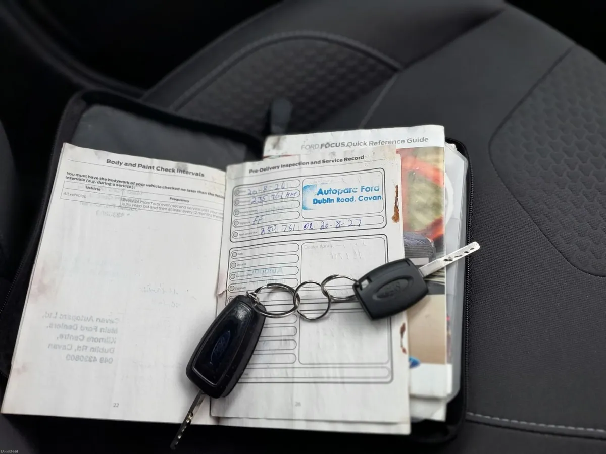 2016 Ford Focus  1.5 nct 04/28 tax 12/26 - Image 5