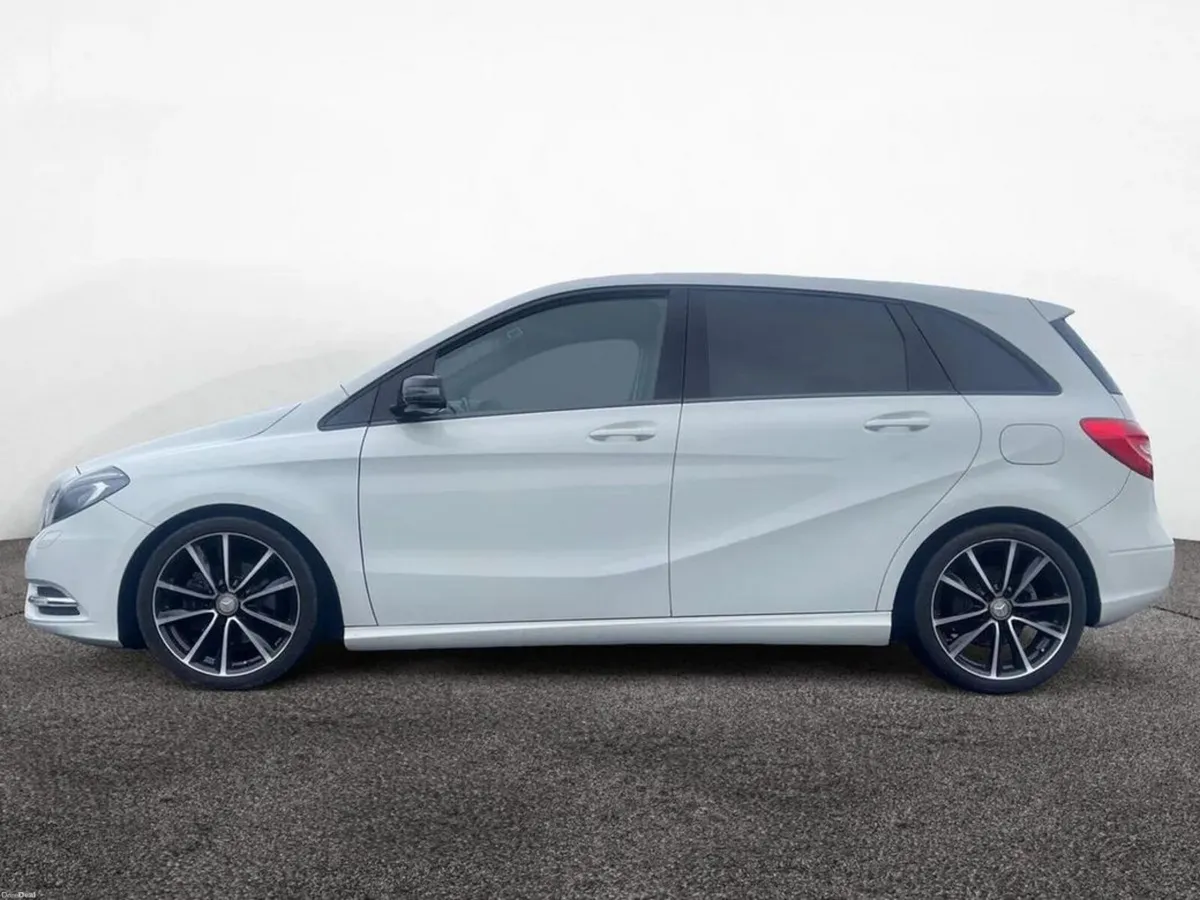 Mercedes-Benz B-Class 2012 - Image 2