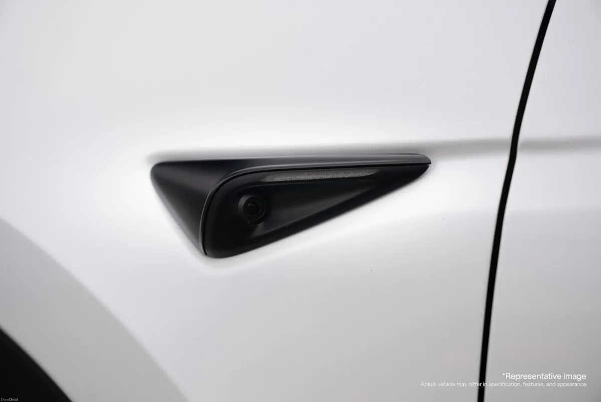 Tesla Model Y 2024 - Image 5