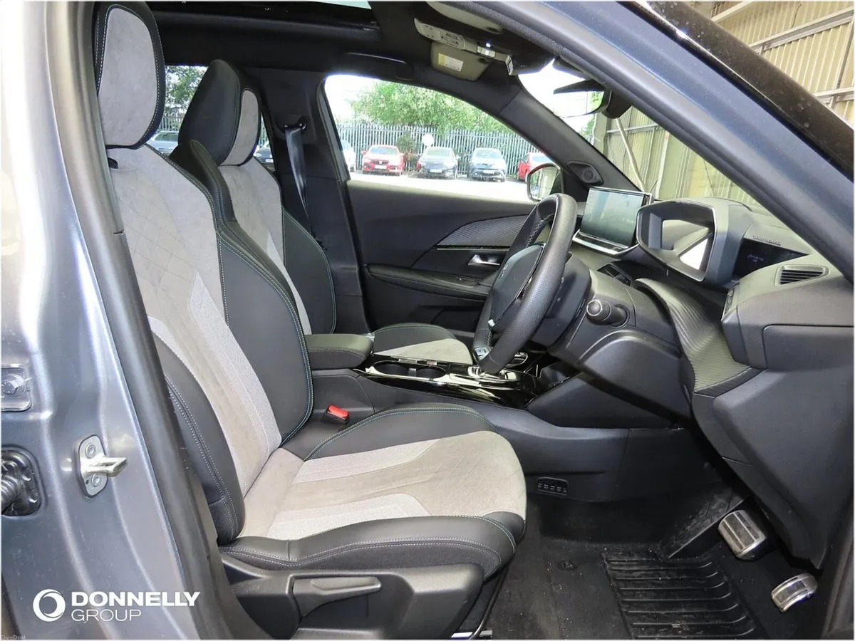 Peugeot 2008 100kW GT Premium 50kWh 5dr Auto - Image 4