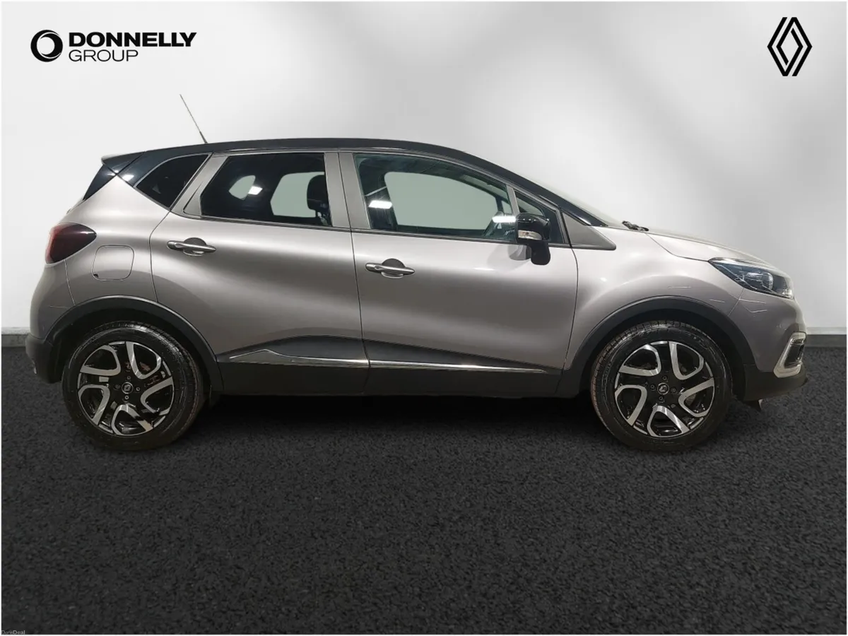 Renault Captur 0.9 TCE 90 Iconic 5dr - Image 3