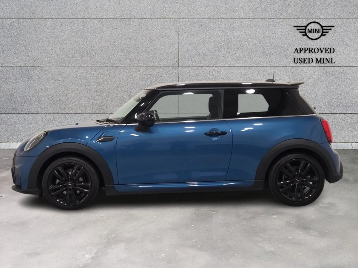 Mini Cooper 3-Door Cooper Sport - Image 3