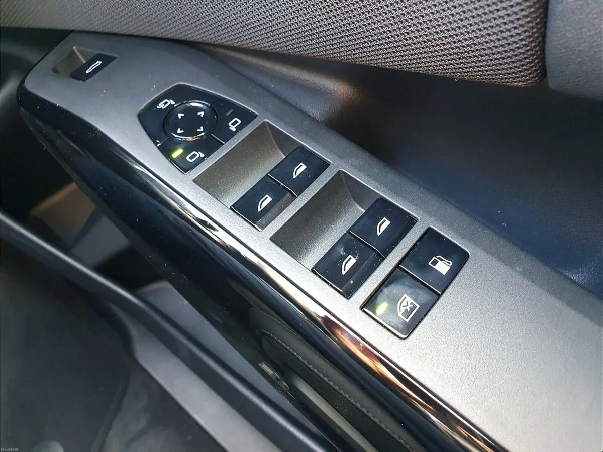 BMW X3 30e xDrive xLine - Image 6