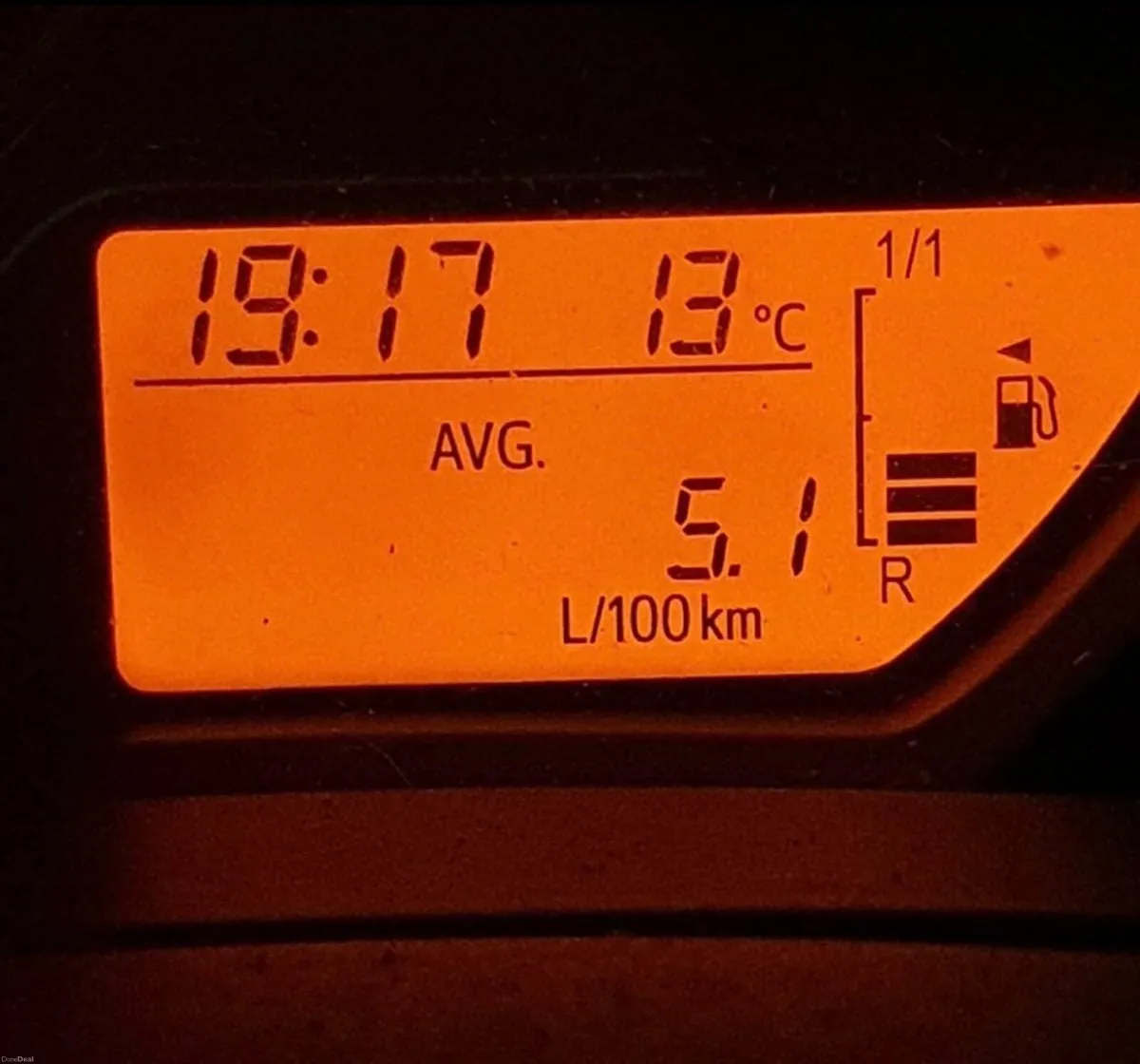 Toyota Yaris 2013 - Image 4